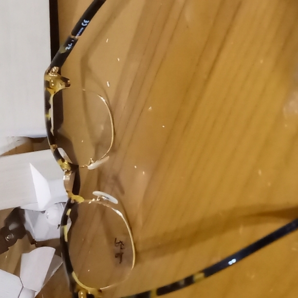 Ray ban classic glasses with tortoise rim - Picture 5 of 7